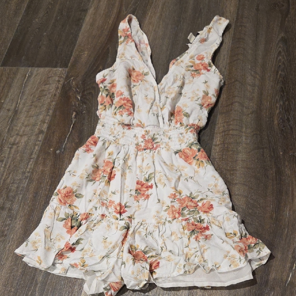 AE XSMALL FLORAL ROMPER